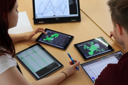 Vielfältige, handlungsintegrierte Darstellungsvarianten zur Informationsvisualisierung Vielfältige, handlungsintegrierte Darstellungsvarianten zur Informationsvisualisierung
