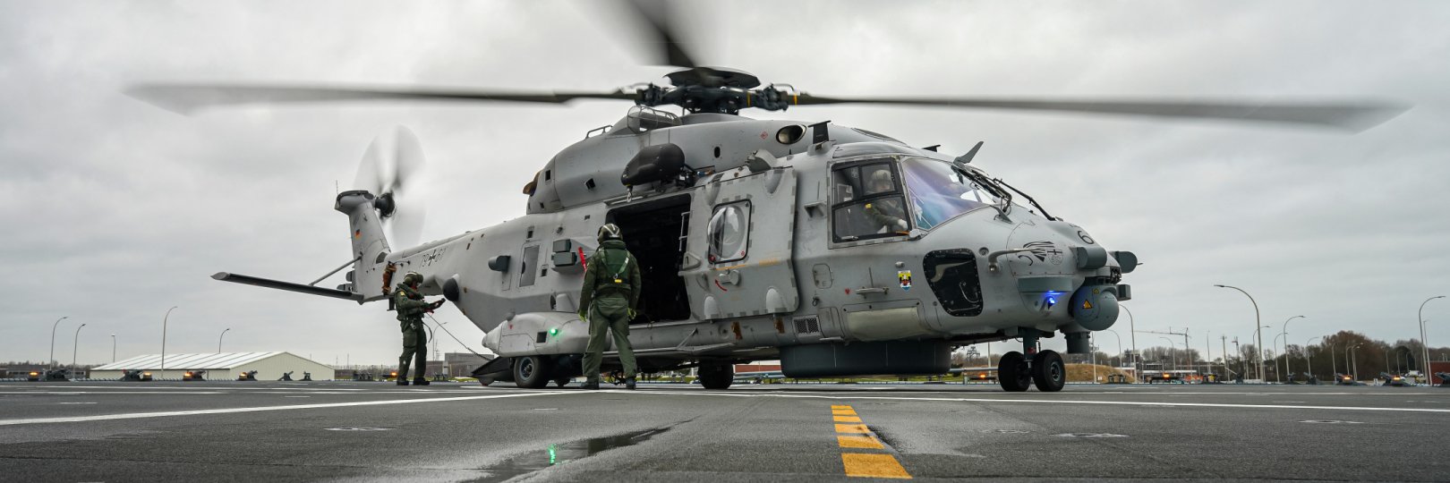 Hubschrauber werden bei der Seenotrettung eingesetzt. (Foto: Bundeswehr / Theska)